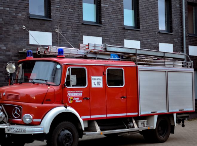 Feuerwehrfahrzeug LF16TS Feuerwehr Moers